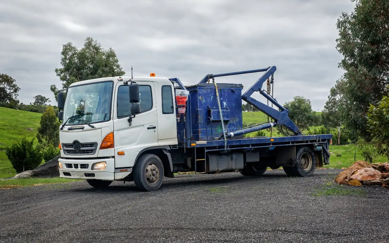 Large green skip bin ready for hire in Carina suburb. Best company for Skip Bin Hire Lytton